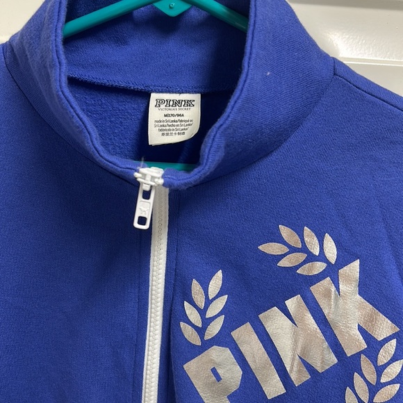 Victoria Secret misc - Picture 2 of 8